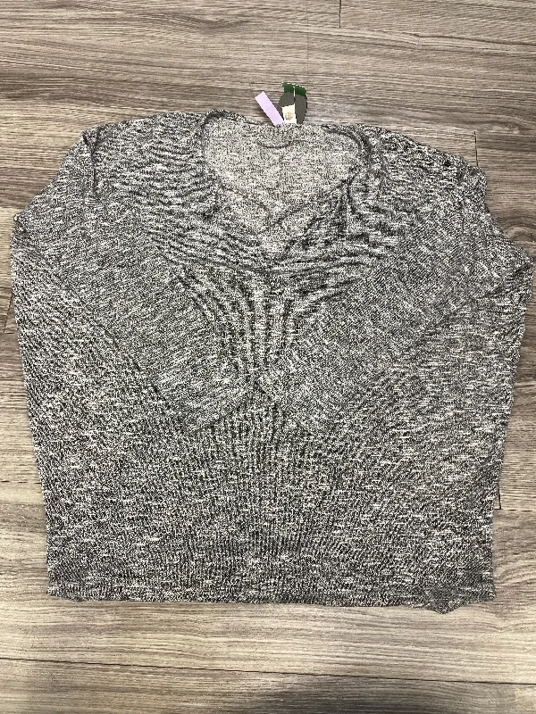 Top Long Sleeve By Alya In Grey, Size: M Sporty Men's Athleisure 