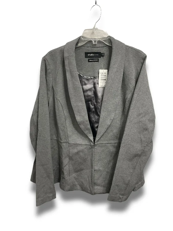 Blazer By Torrid In Grey, Size: 2x Modern Men's Geometric