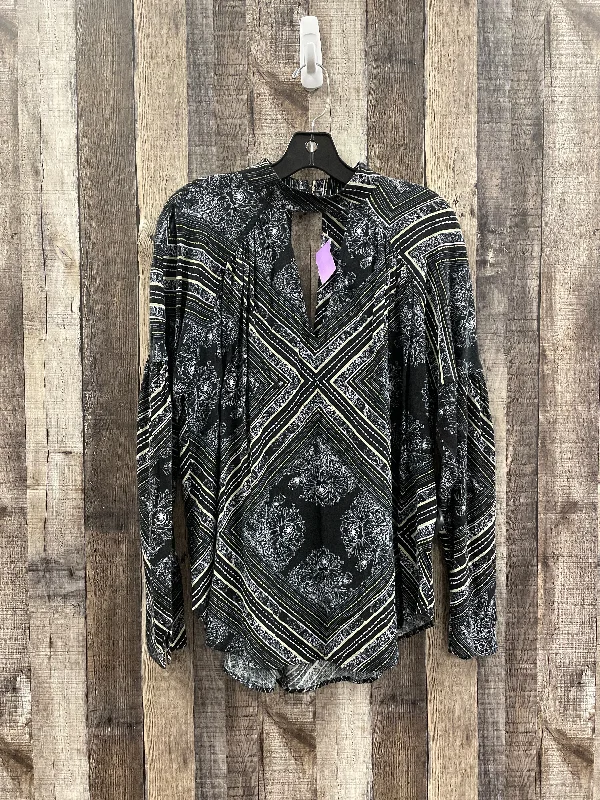 Top Long Sleeve By Free People In Black, Size: S Laid