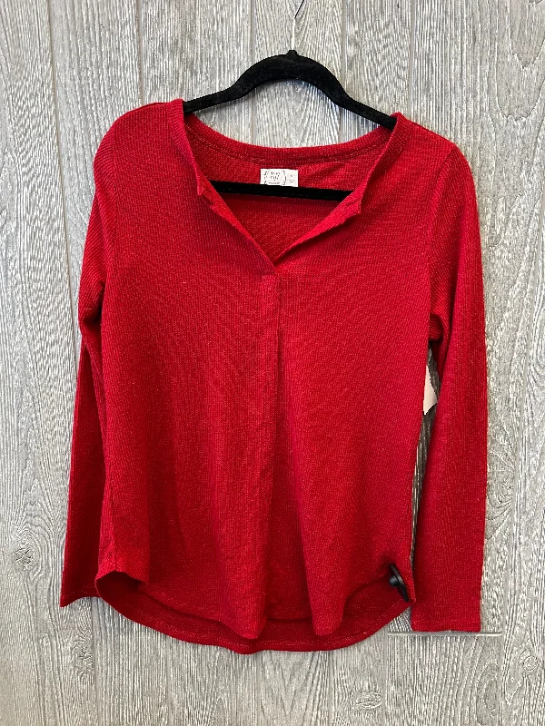 Top Long Sleeve By Maurices In Red, Size: M Dynamic Men's High