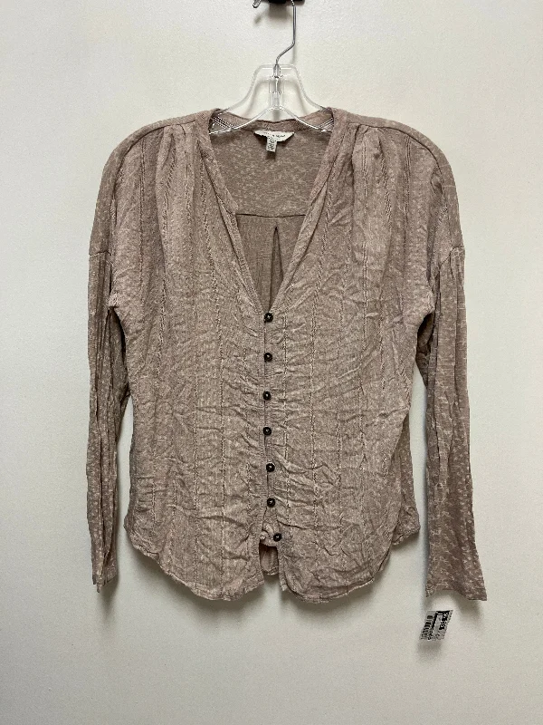 Top Long Sleeve By Lucky Brand In Grey, Size: Petite   S Adventure